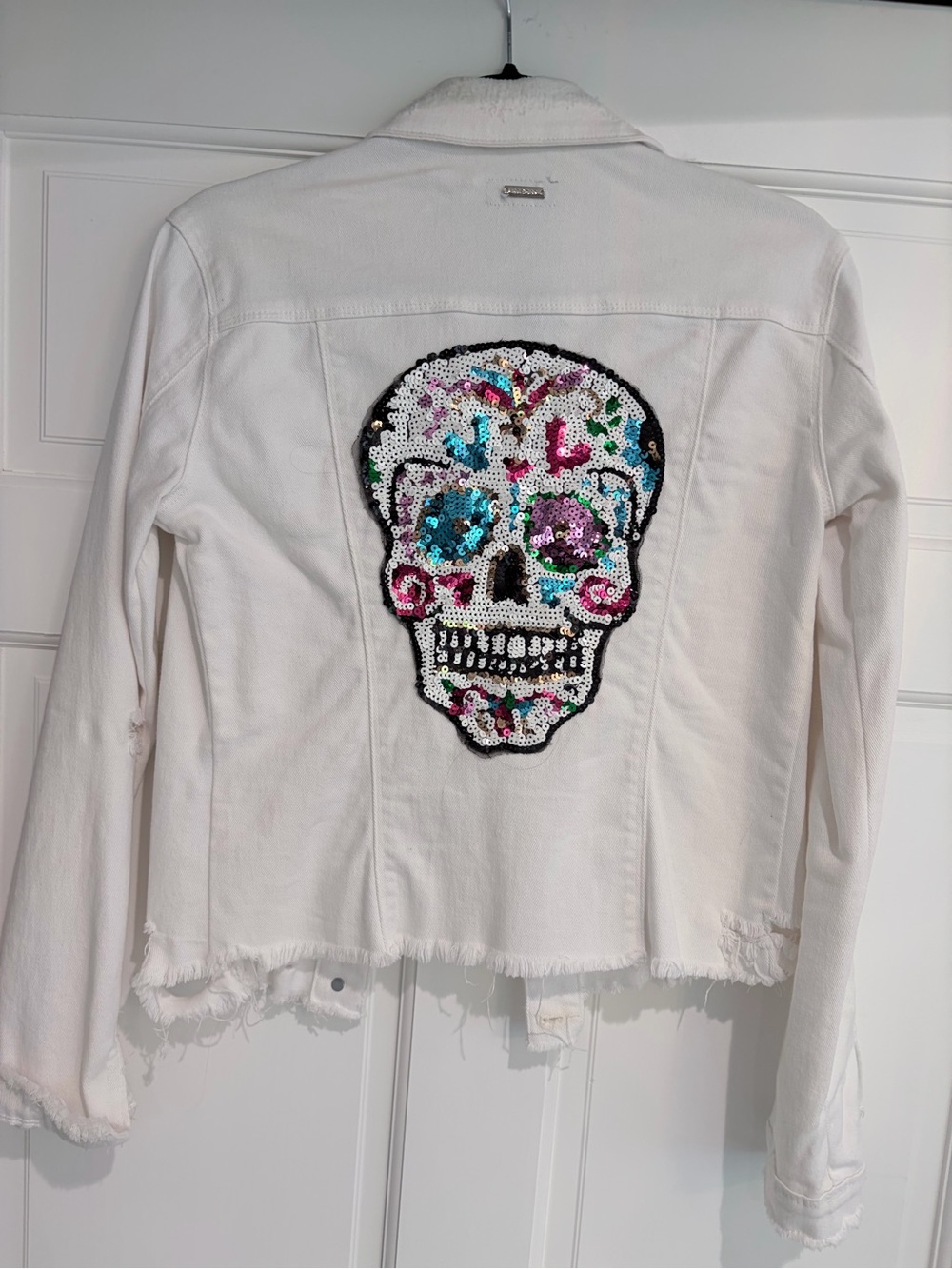 Tractr Sequin Sugar Skull Distressed White Denim Jacket S